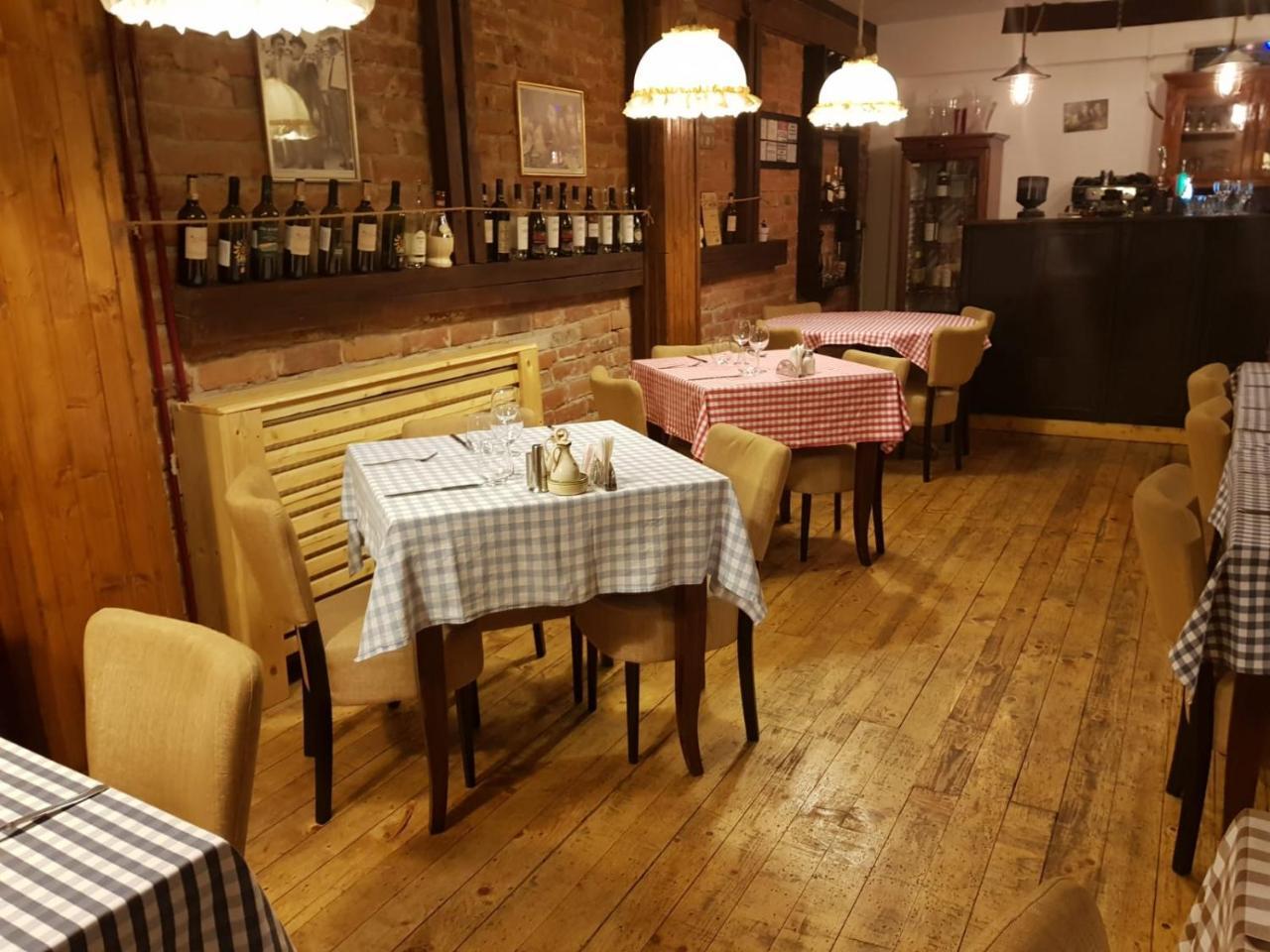 Nonna Mia Hotel Bucarest Extérieur photo